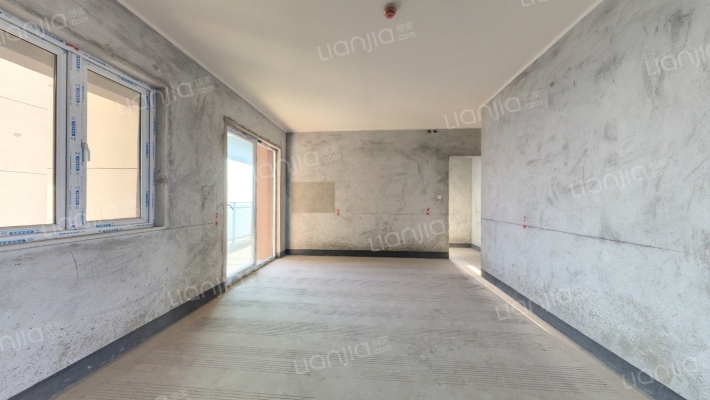 泽科御峰二手房实景图