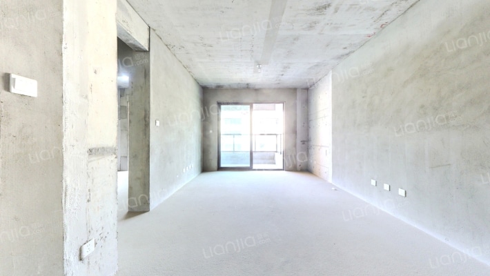 中亚云岸二手房实景图