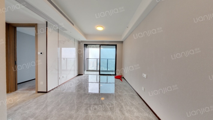 勤诚达誉府二手房实景图