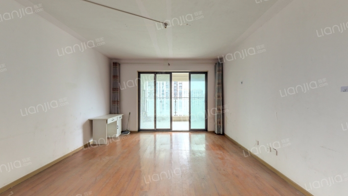 人居盛和林语南区二手房实景图