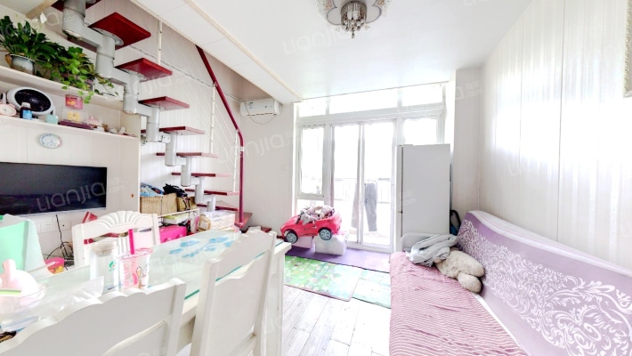 金枫国际二手房实景图