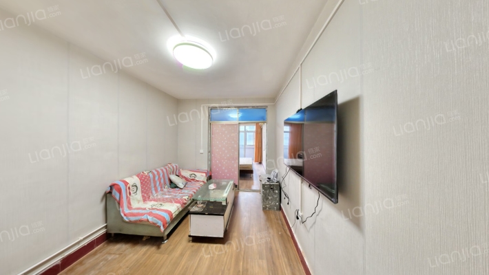 万年路居民楼二手房实景图