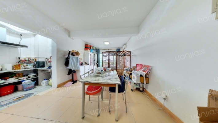 西湖苑东区二手房实景图