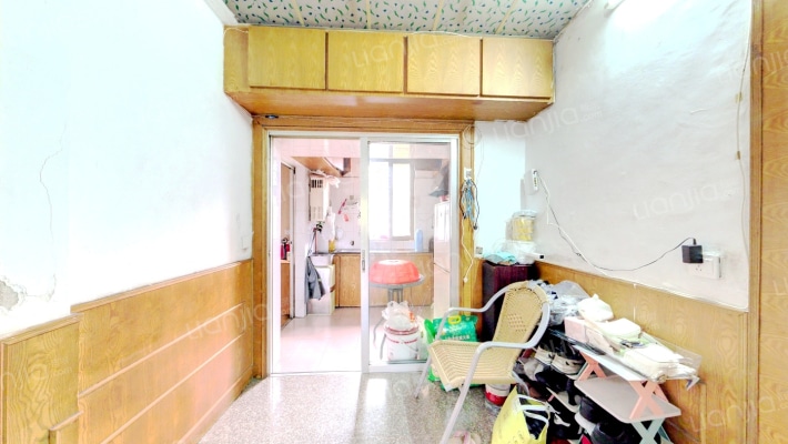 新典新村二手房实景图