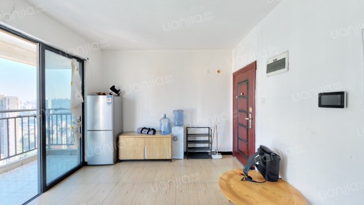 兴旺双铁城二手房实景图