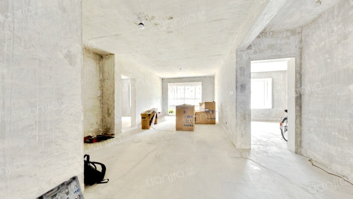 艾馨锦苑二手房实景图