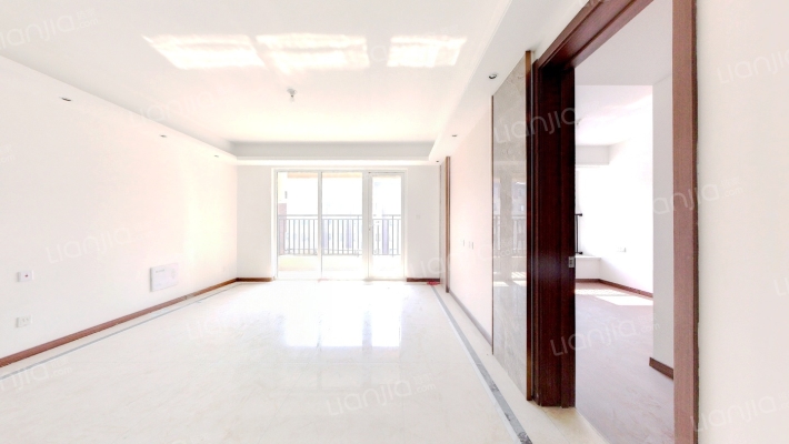 世茂璀璨天城二手房实景图