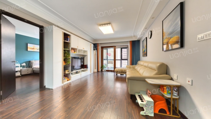 万科翡翠天誉二手房实景图