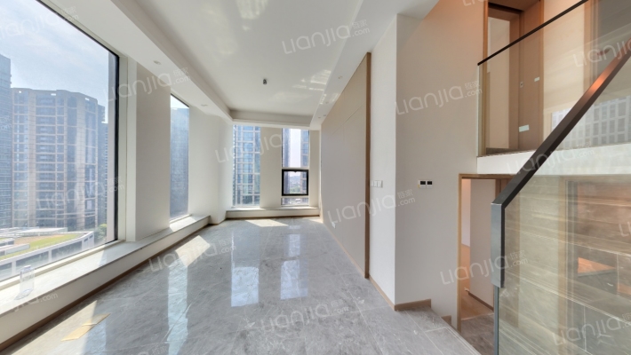 绿地商业中心二手房实景图