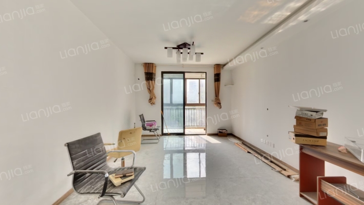 致源花园二手房实景图