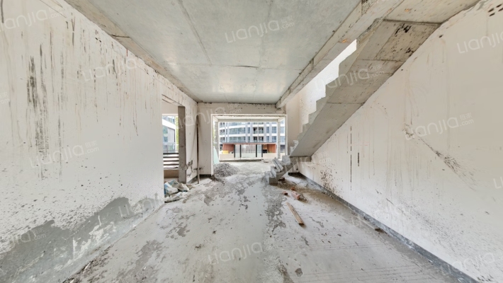 聚丰南滨江宸二手房实景图