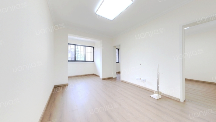 星河路社区二手房实景图