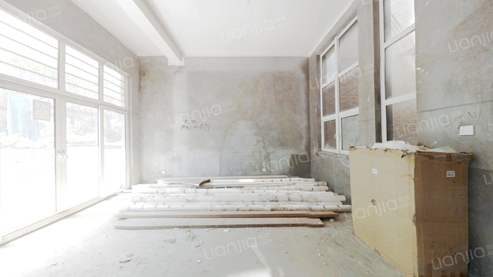 豪杰翡翠湾二手房实景图