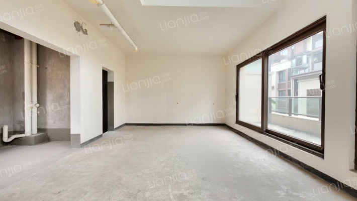 金辉泊舍二手房实景图