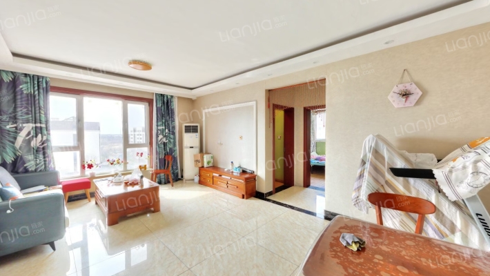 招商依云郡二手房实景图