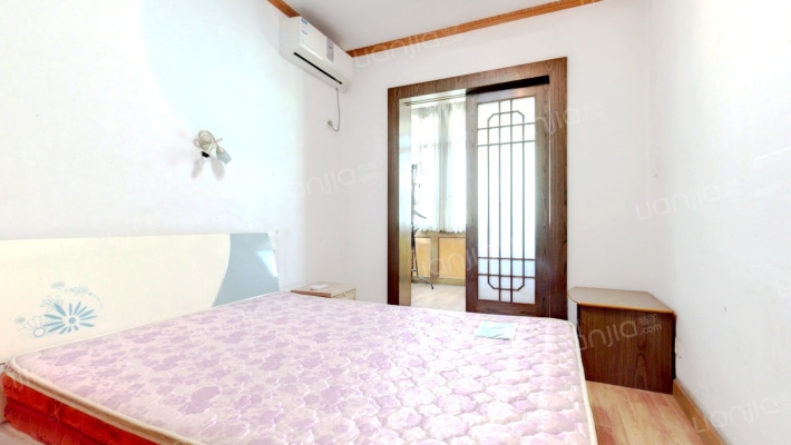 四川省煤田地质局一四一队宿舍二手房实景图