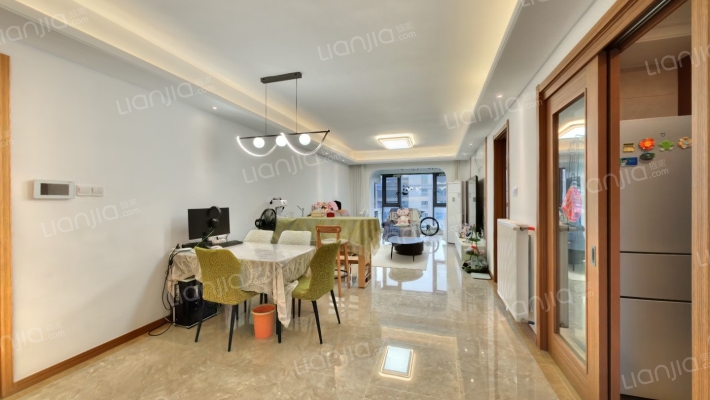 新城璞樾门第二手房实景图