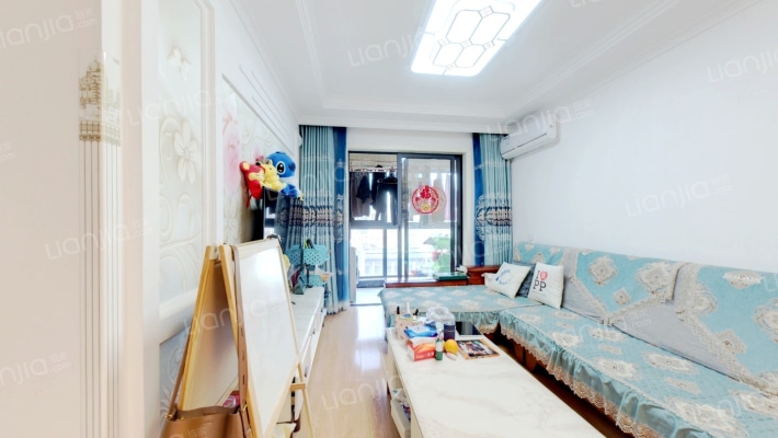 永威枫香庭西院二手房实景图