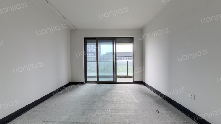 融创金成臻华府二手房实景图