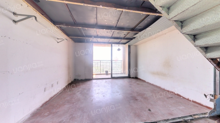 理工东苑二手房实景图