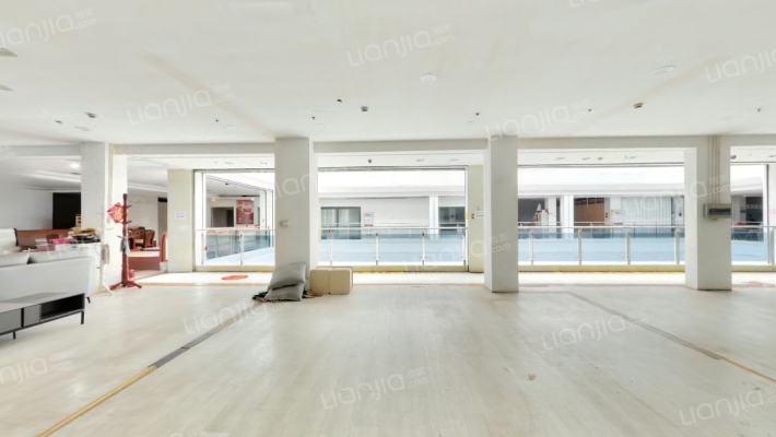 鸿运大厦二手房实景图