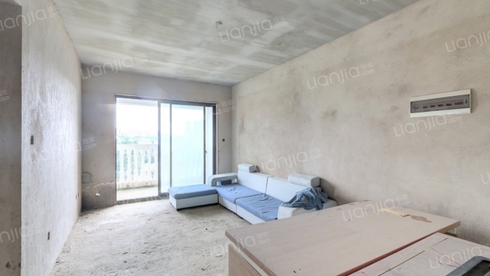 吉维尼鲜花小镇二手房实景图