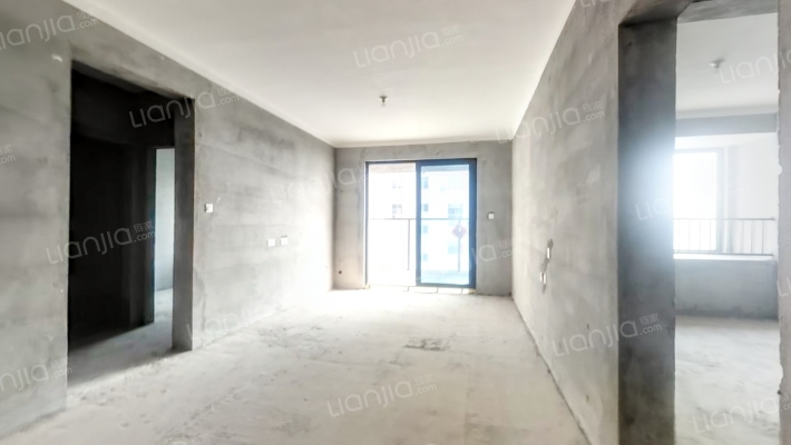 恒驰天宸二手房实景图