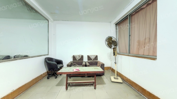 实力小区二手房实景图