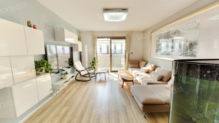 中心名宅二手房实景图