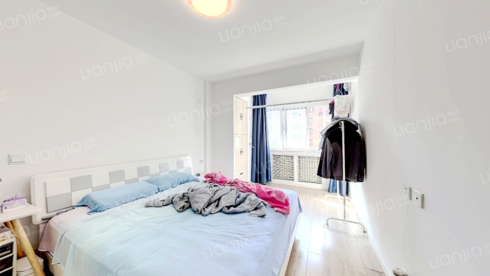 八一花园二手房实景图