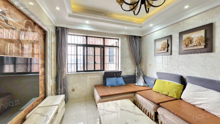 凯旋新世纪二手房实景图