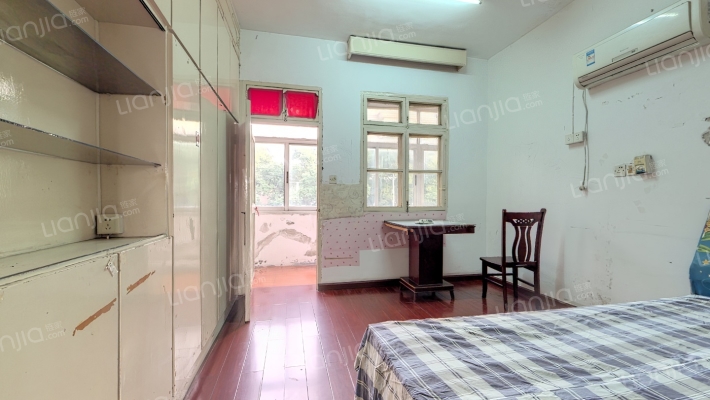 湾士岸三村二手房实景图