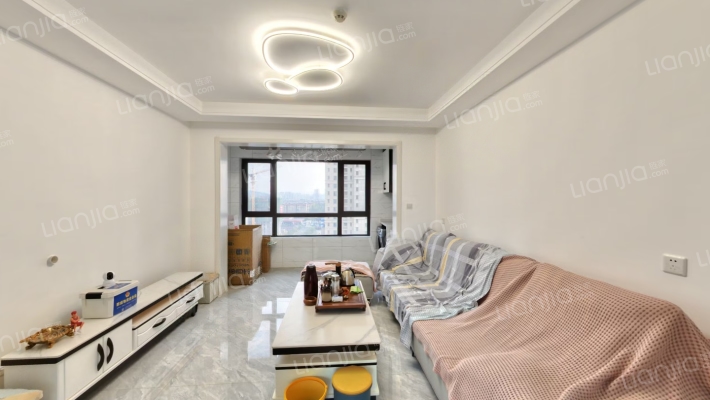 加州东部世界城香榭名郡二手房实景图