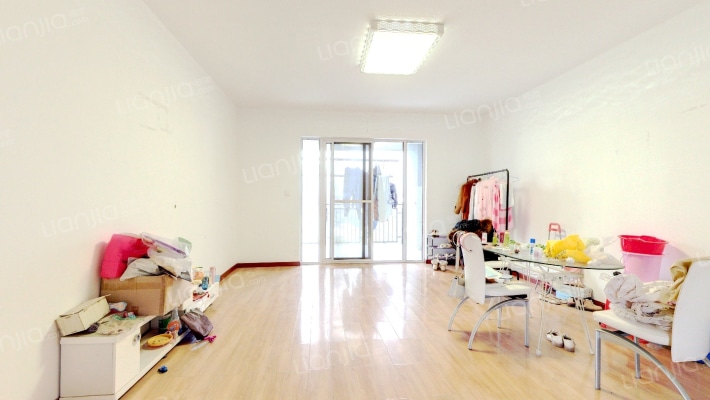 湖光山色二手房实景图