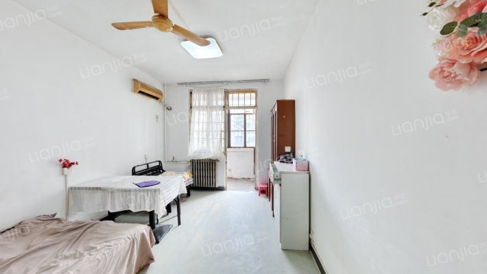 文艺北路76号二手房实景图