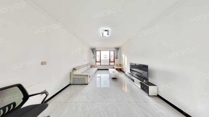 高铁新干线南北通透三居，楼层好，位置好-