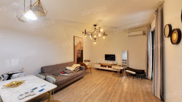 优品时代三期二手房实景图