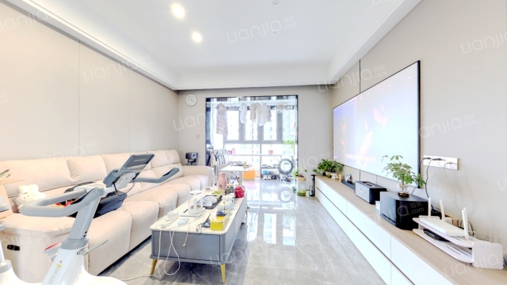 世界城瑜樾东方二手房实景图