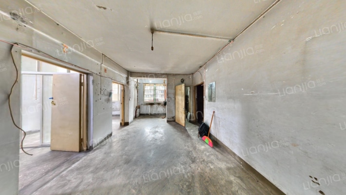 花溪大道北段135号二手房实景图