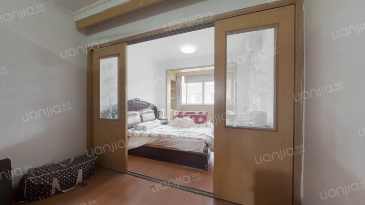 周家嘴路3344弄二手房实景图