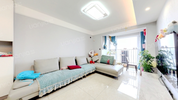 招商依云上城四期二手房实景图