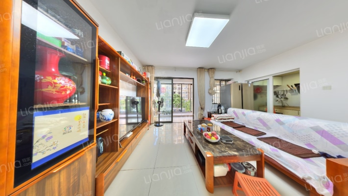 香林世纪华府二手房实景图