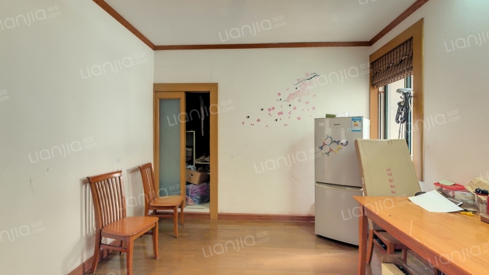 青年组团二手房实景图