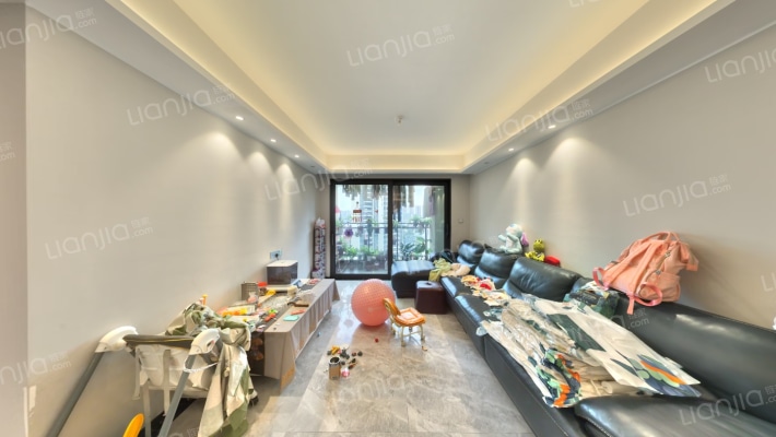 碧桂园云樾金沙二手房实景图