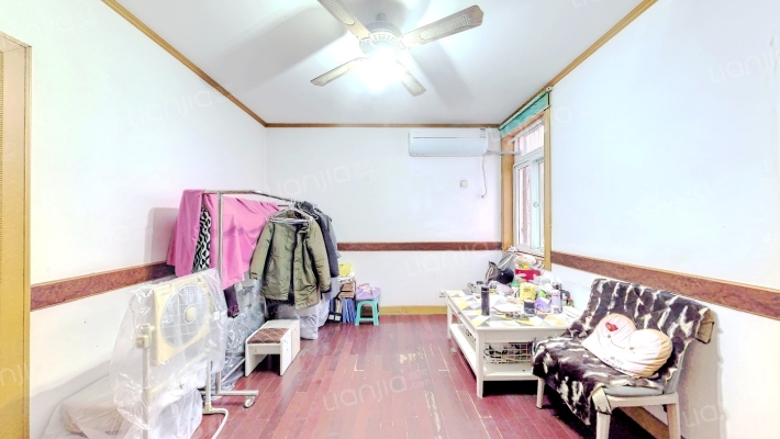 省科技厅宿舍二手房实景图