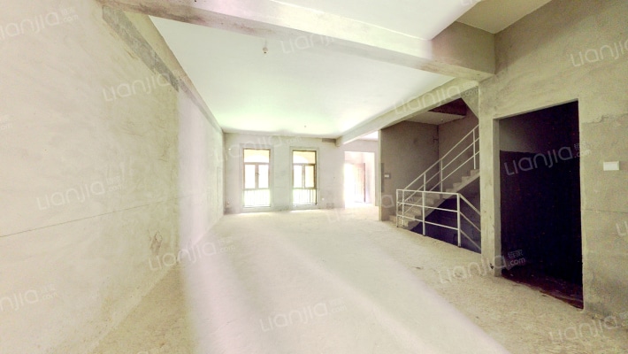 绿茵温莎堡二手房实景图