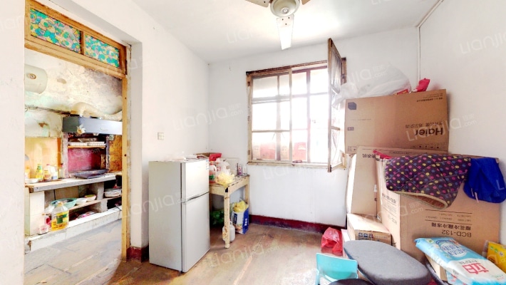 绣衣新村东区二手房实景图