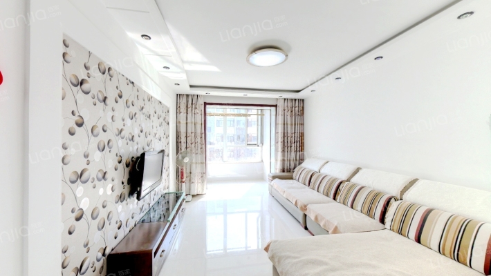 假日小城二手房实景图