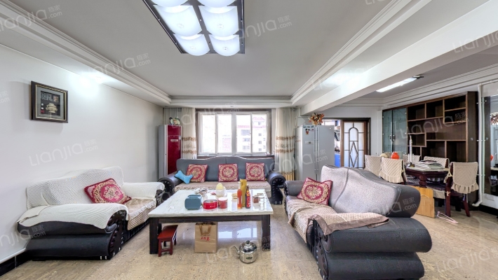 宝龙苑小区二手房实景图