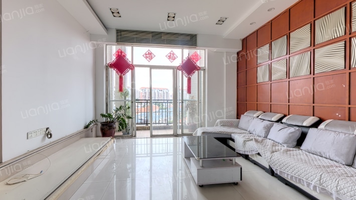 景湖蓝郡一期君兰雅筑二手房实景图